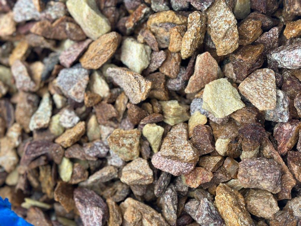 Златолит персиковый декоративная каменная крошка купить в Сургуте