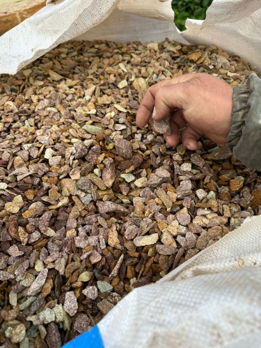 Златолит персиковый декоративная каменная крошка купить в Сургуте