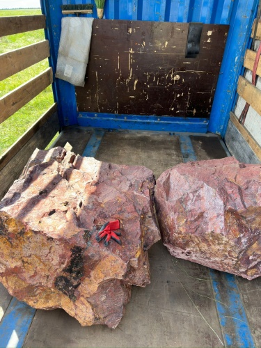 Ландшафтные глыбы красно-фиолетовые 200-1000 килограмм купить в Сургуте