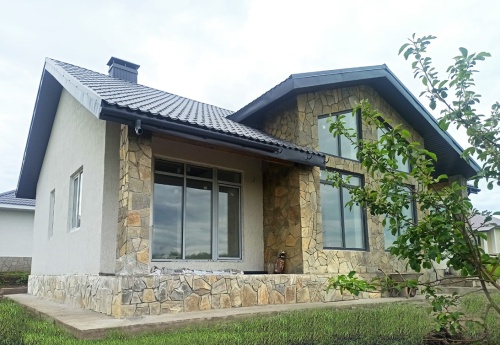 Плитняк златолит Уральский  для фасада купить в Сургуте