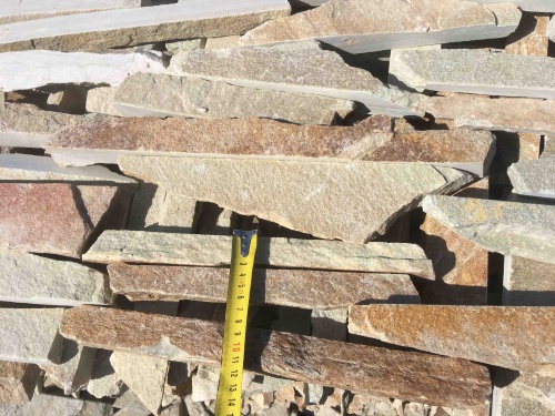 Горбушка златолит золотистый для облицовки купить в Сургуте