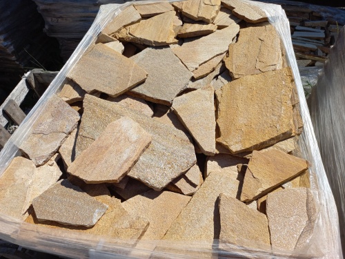 Плитняк златолит жёлтый золотистый для отмостки купить в Сургуте