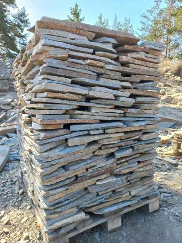 Плитняк златолит серебристый для цоколя, отмостки купить в Сургуте