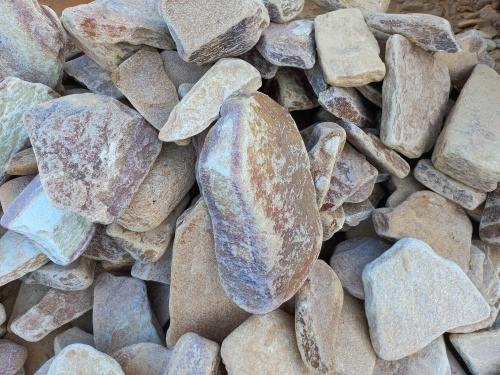 Златолит жёлтый, жёлто-зелёный глыбки и валуны для ланшафтного дизайна купить в Сургуте