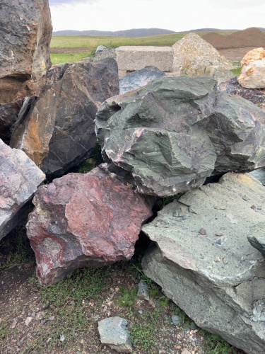 Камни для ландшафтного дизайна зелёные 10-60 килограмм купить в Сургуте