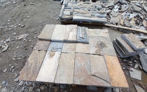 Плитка пилёная златолит Уральский для цоколя, отмостки купить в Сургуте