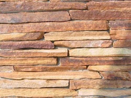 Горбушка златолит золотистый для облицовки купить в Сургуте